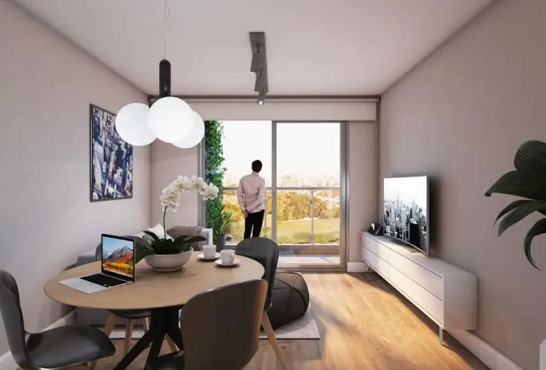 Vivienda moderna en alquiler con vistas panorámicas, decoración contemporánea y espacios luminosos, ideal para quienes buscan comodidad y estilo en una propiedad de alta calidad.